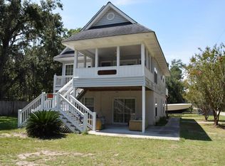 1118 Lands End Rd, Saint Helena Island, SC 29920