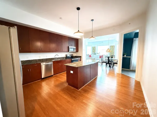 4625 Piedmont Row Dr Unit 400, Charlotte, NC 28210