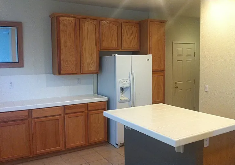 3 bed, 2.5 bath, 1428 sqft, $2,800 — Photo 2