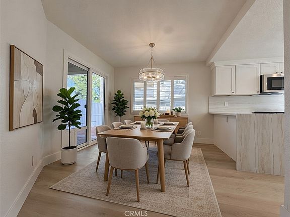 3rd image of 21 Rambling Ln