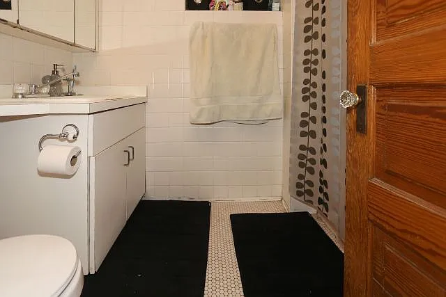 2661 N Burling St #3 — Photo 18