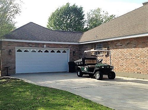 Double Garage & Driveway