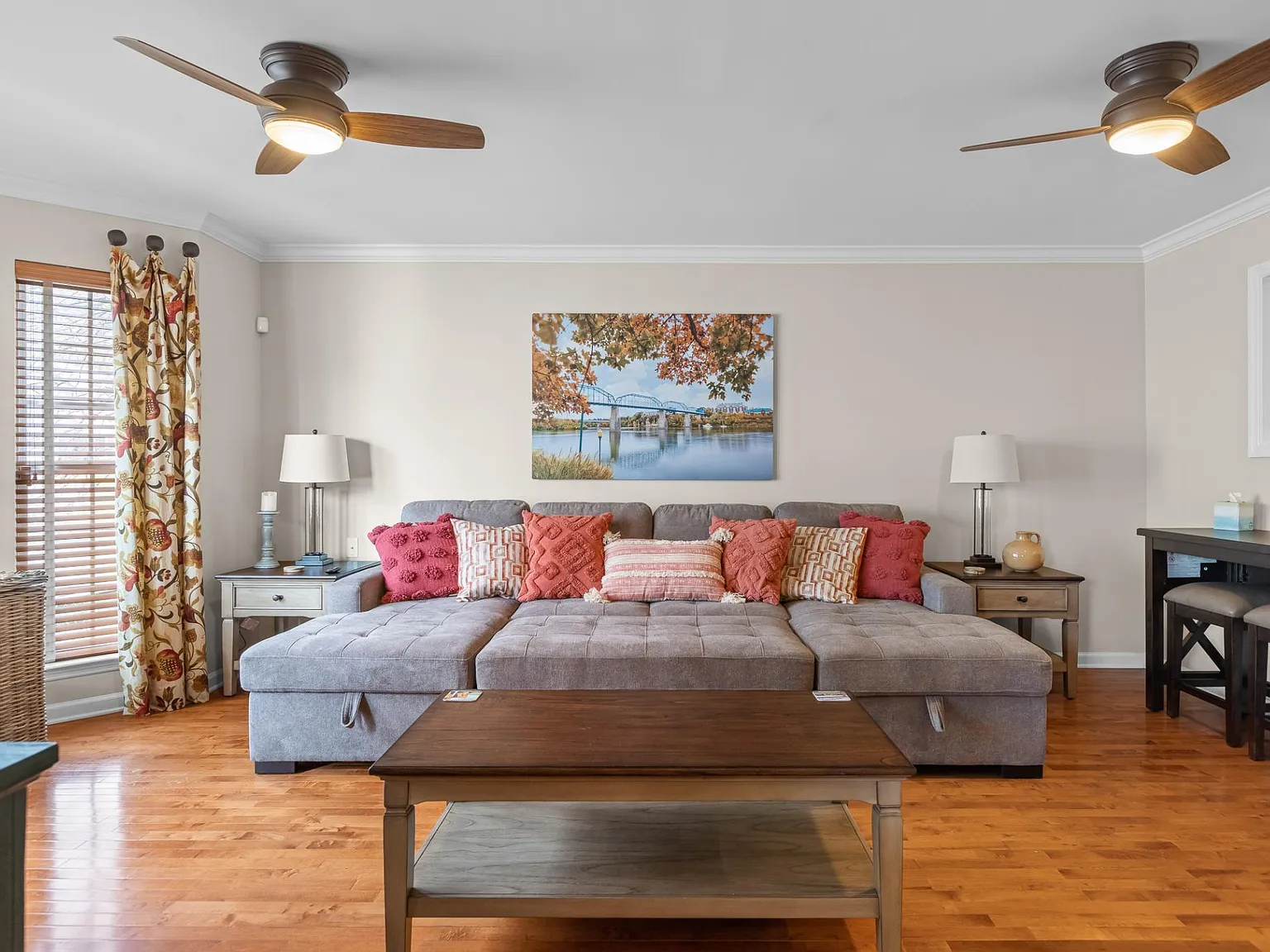 3 bed, 1925 sqft, $4,300 — Photo 4