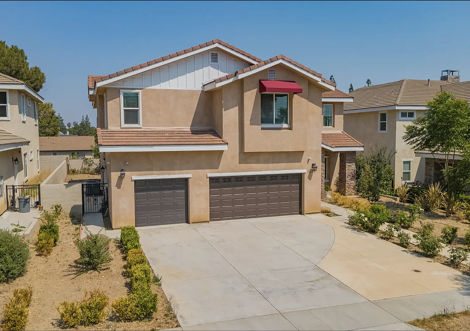 4 bed, 3120 sqft, $4,500 — Photo 1