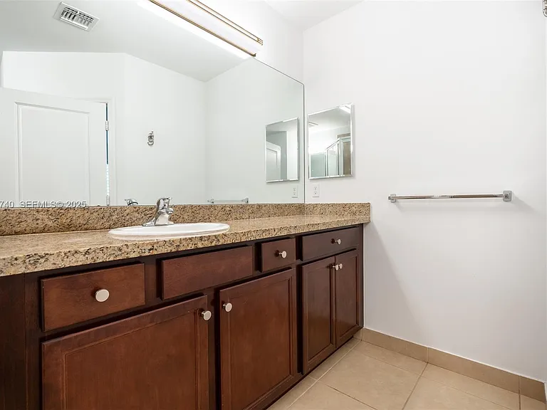 4652 Horseshoe Cir — Photo 24