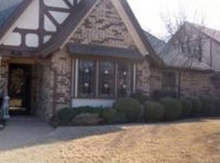 812 Windmill Ct, Bedford, TX 76021