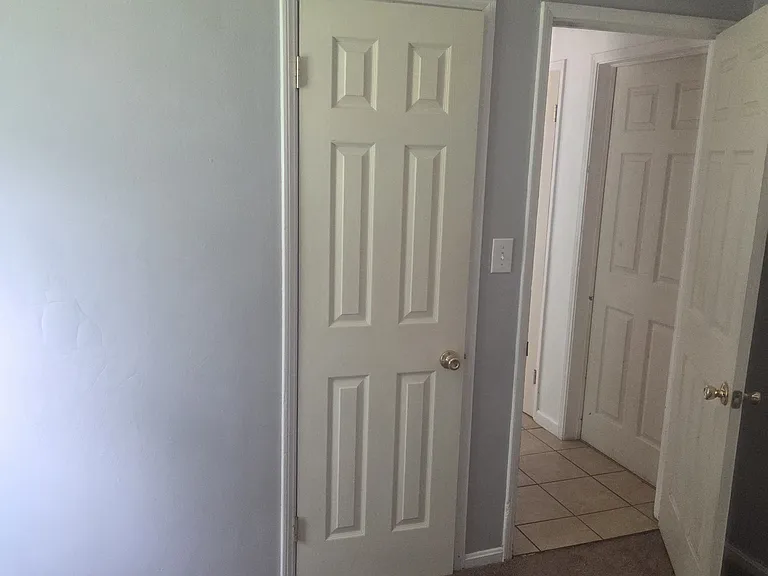11412 Woodview Blvd — Photo 11