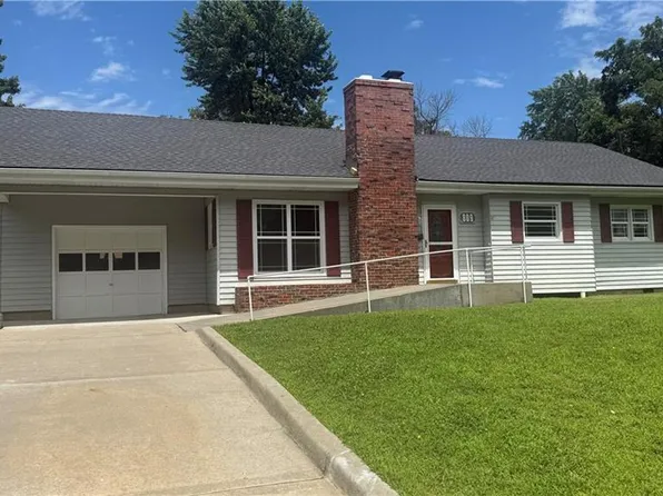 809 Anderson St, Warrensburg, MO 64093