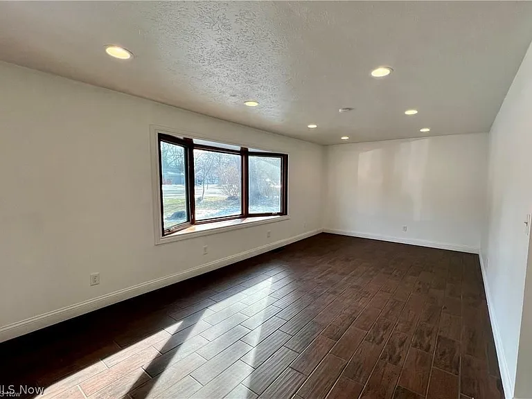 20368 Westwood Dr — Photo 8