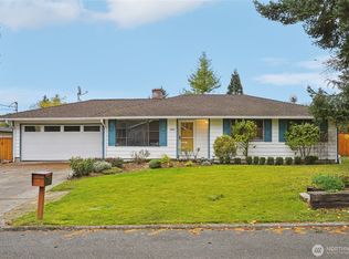 1903 Clovercrest St, Enumclaw, WA 98022