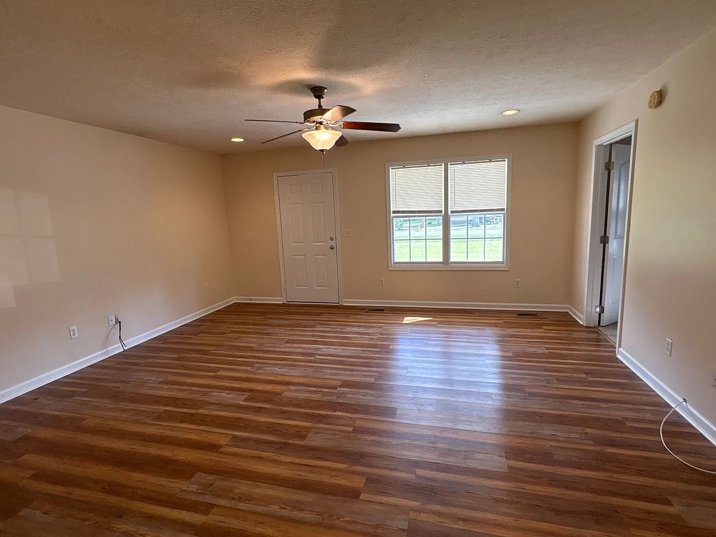 3 Bedroom Home with Large Yard! — Photo 3