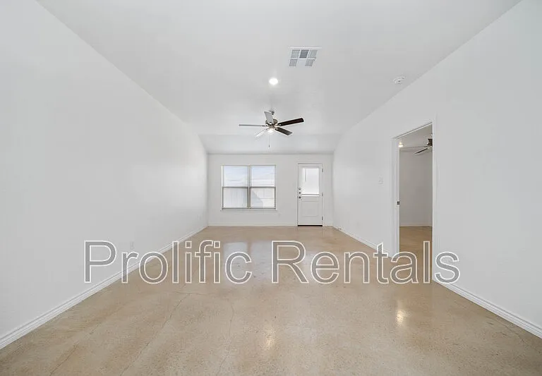 1254 Lehmann Dr #A — Photo 7