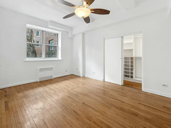 3750 Hudson Manor Terrace image 9 of 15