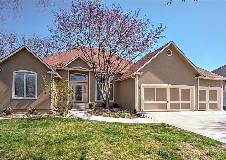 4215 SE Saddlebrook Cir, Lees Summit, MO 64082 Zillow