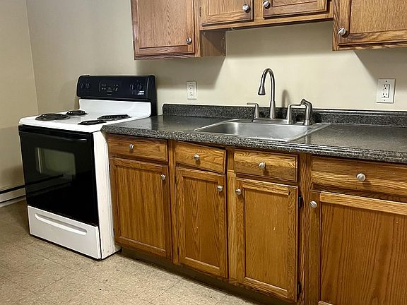 2nd image of 48 Lincoln Ave #3