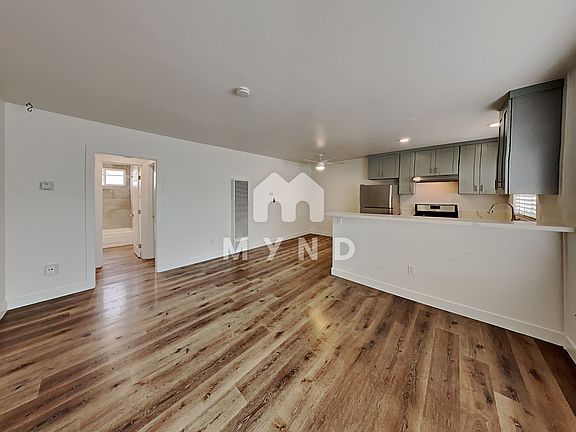 4th image of 4178 32nd St APT 6