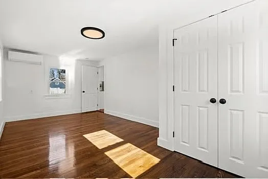 12 Tri St — Photo 5