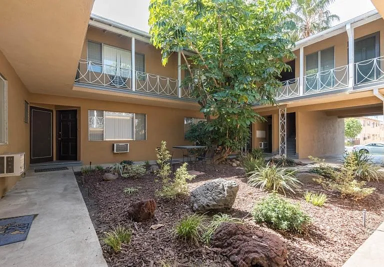 6326 Coldwater Canyon Ave #16 — Photo 6