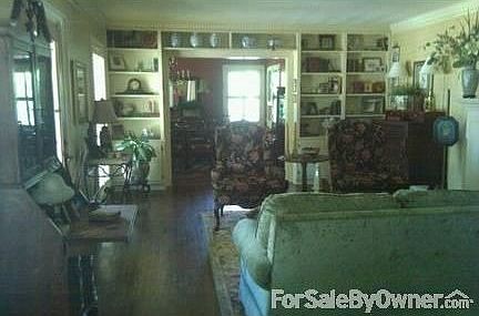 Formal Living room/Dining room