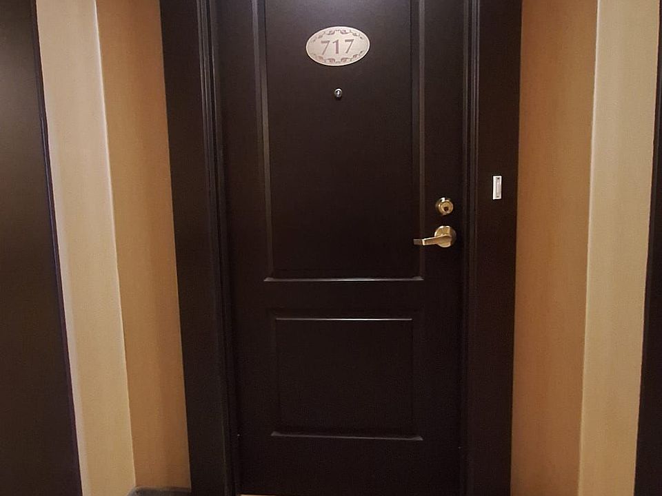 1st image of 2020 McNicoll Ave #717