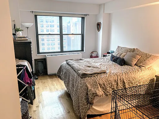 Rented by PocketBroker Inc | media 29