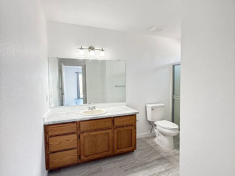 3340 Dolphin Dr — Photo 10