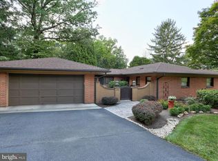 383 Arbor Rd, Lancaster, PA 17601