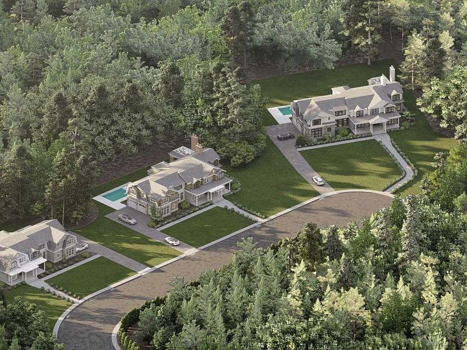 2nd image of 731 Surrey Ln