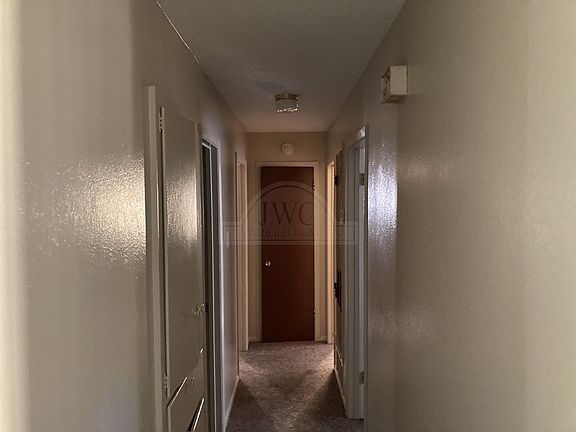 2nd image of 301 Carothers St