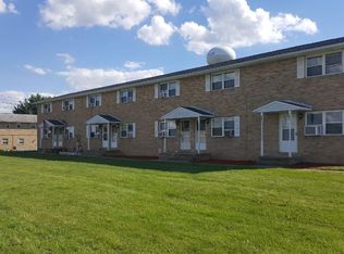 2125 Kenyon St, Louisville, OH 44641