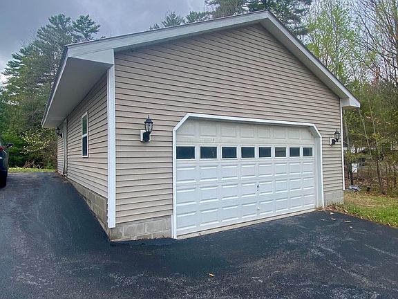 4th image of 504 Angel Road