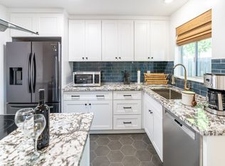 249 Lindero Ave APT 3, Long Beach, CA 90803