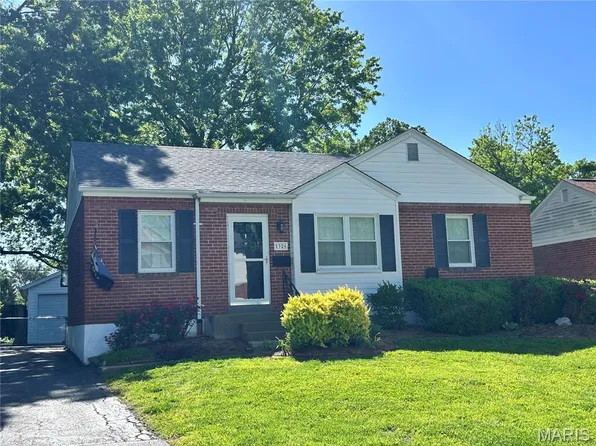 1326 Warson Pl, Saint Louis, MO 63119