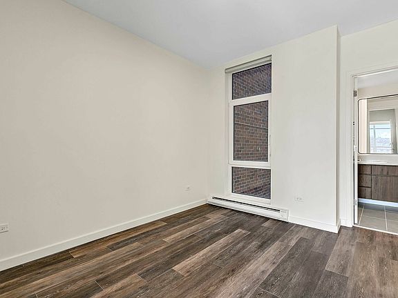 4th image of 1126 W Chicago Ave #709