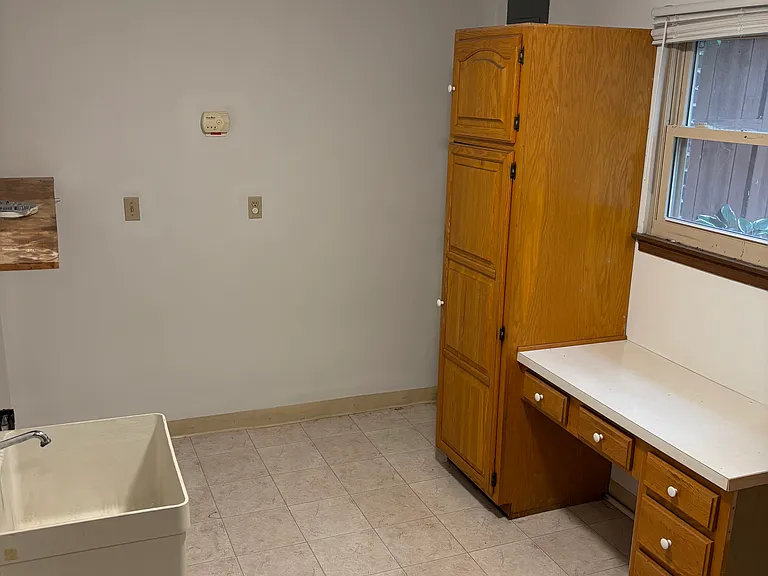 Laundry / Home Office