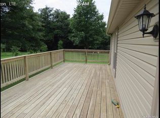 561 Old Pinson Rd, Jackson, TN 38301