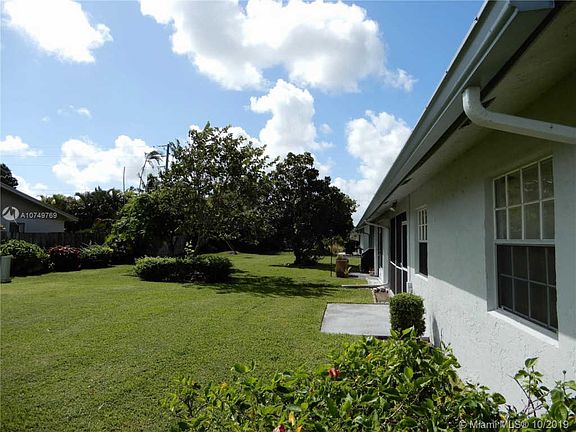 4th image of 5248 Crystal Anne Dr