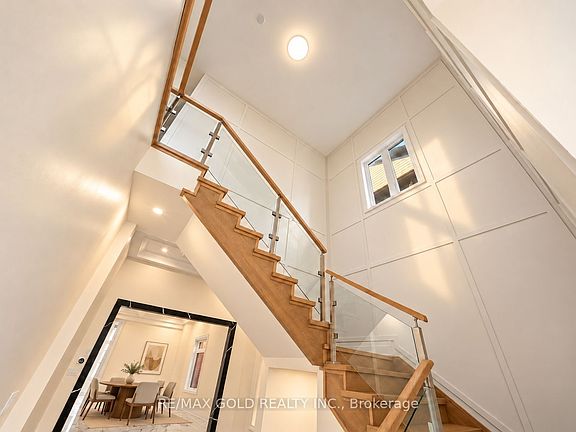 4th image of 1199 Queens Plate Rd E