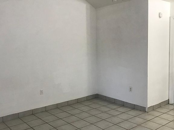 3rd image of 2042 N Birch Ave APT 3