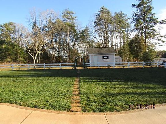 4th image of 3244 Mountain Creek Dr #44