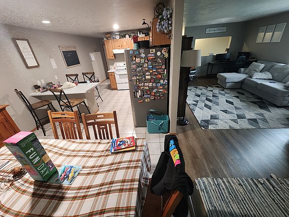 3rd image of 917 Northwood Dr #917