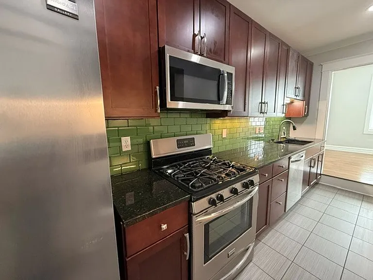 4734 McPherson Ave — Photo 10