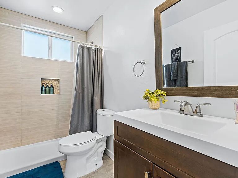 122 N Rowan Ave — Photo 21