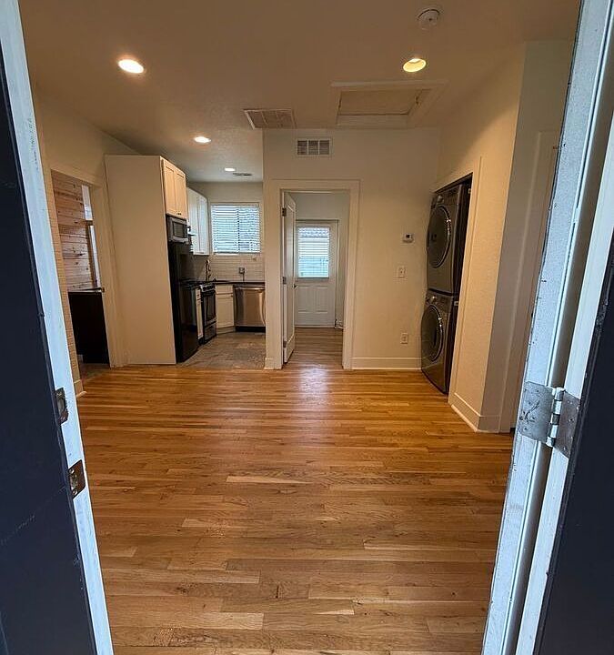1st image of 1620 N Utica St #1610