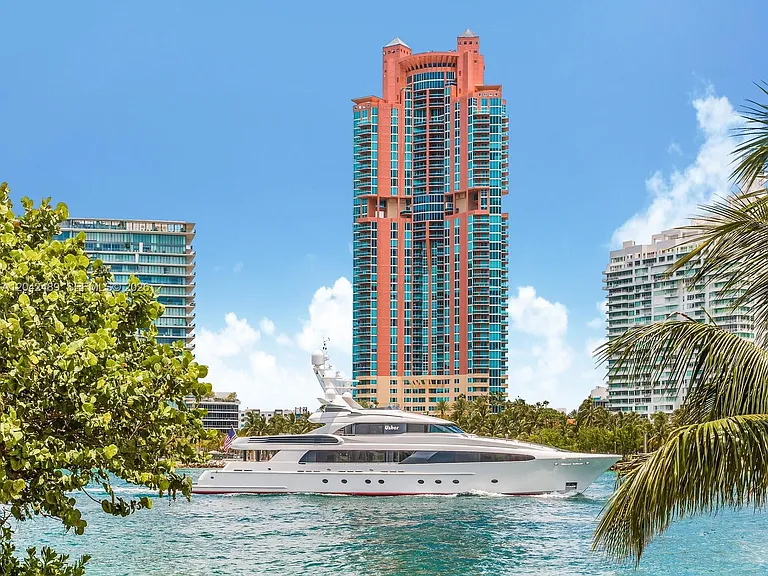 7141 Fisher Island Dr #7141 — Photo 43