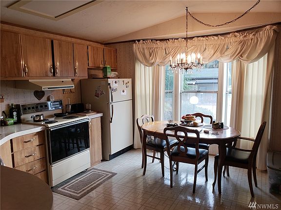 4th image of 1205 Marion St Spc 7