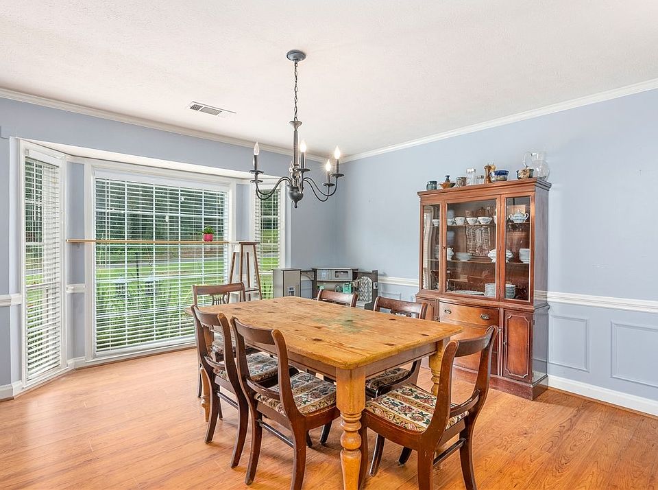 1904 N 2nd Ct, AL 36863 Zillow