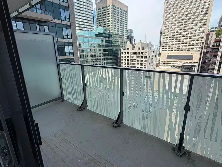 42 Charles St E #1908 — Photo 31