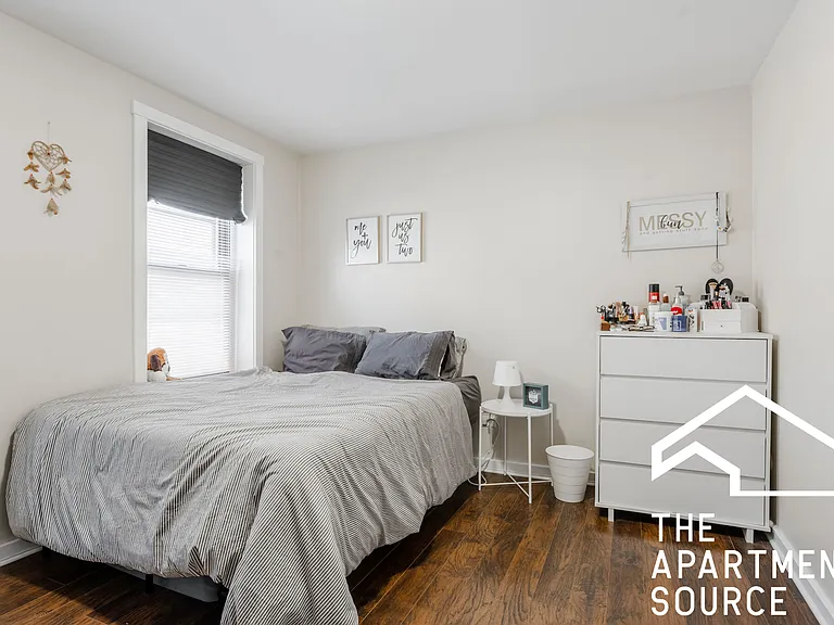 1501 W Fullerton Ave #2R — Photo 7