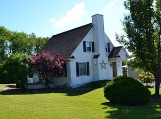 180 Blue Hl, Northumberland, PA 17857